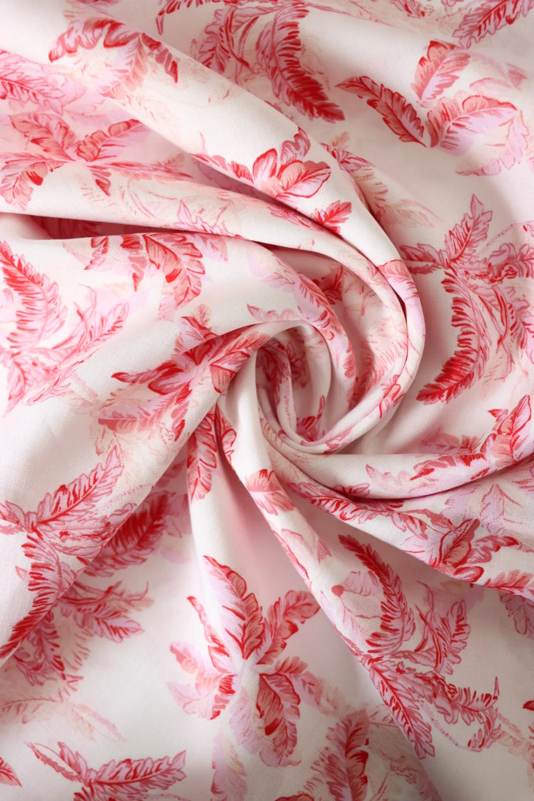 29IN REMNANT; Pink & Red Cottage Floral on Ivory Linen Cotton