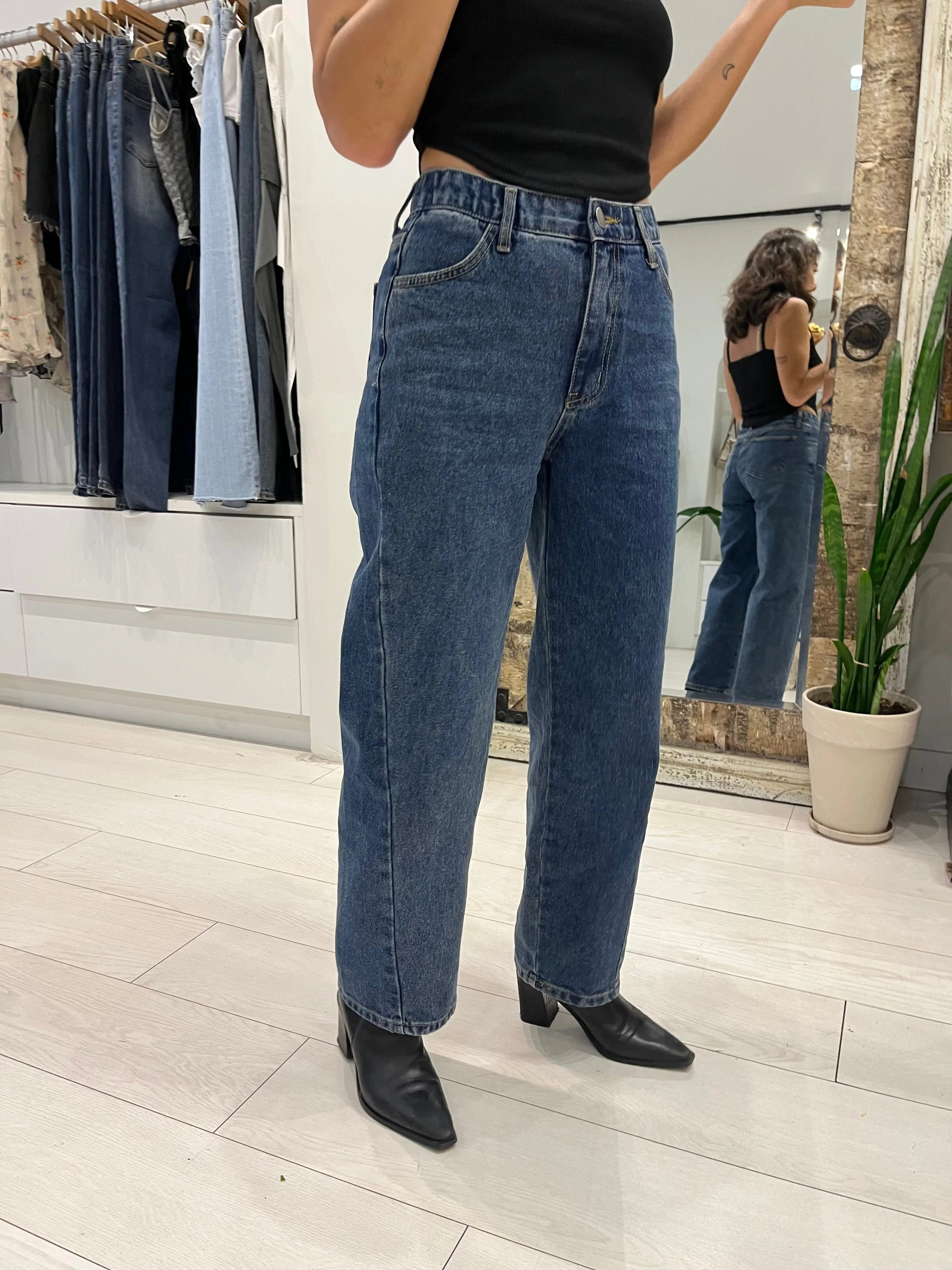 ANGLE Diagonal seam jeans