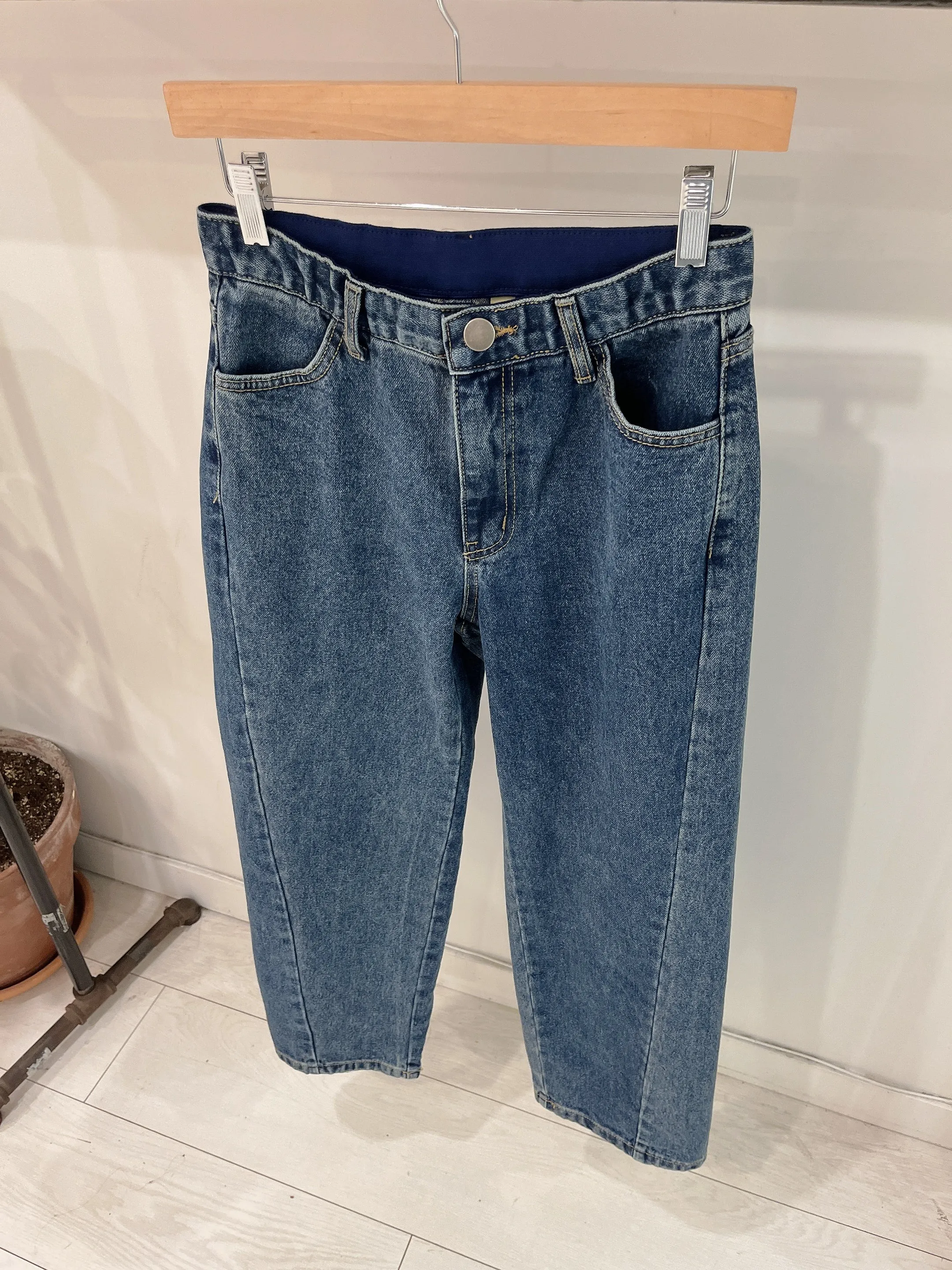 ANGLE Diagonal seam jeans