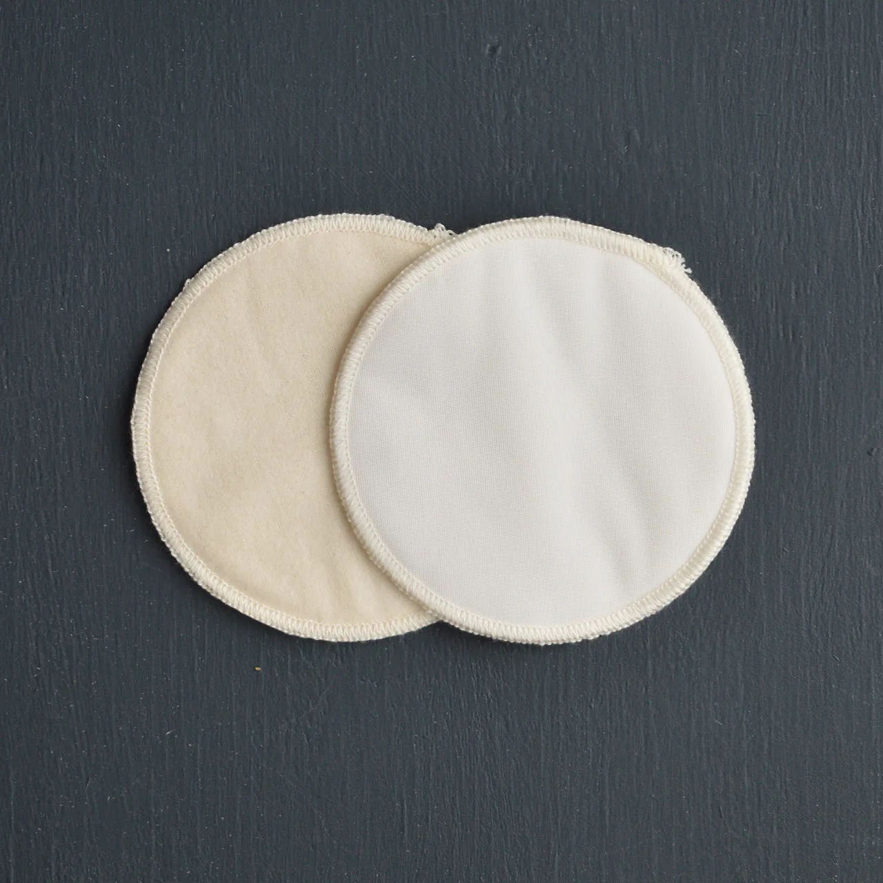 Breast Pads in Organic Cotton with Waterproof Outer