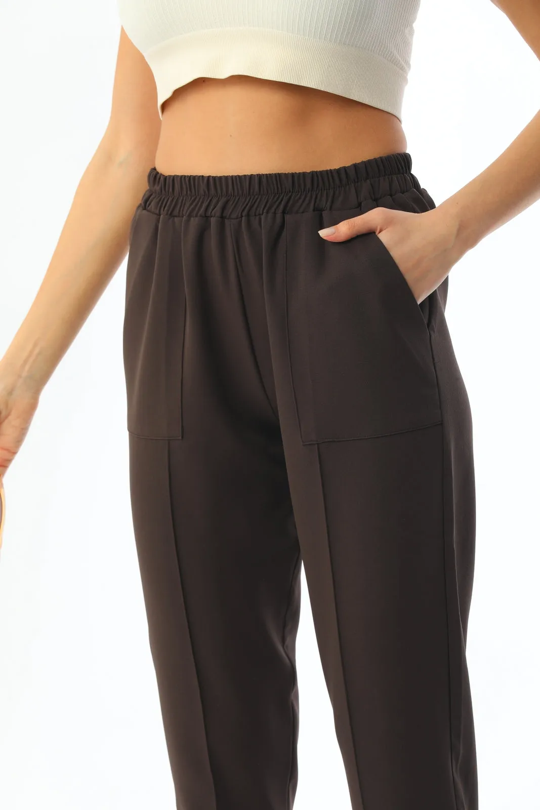 Invee Pants Brown
