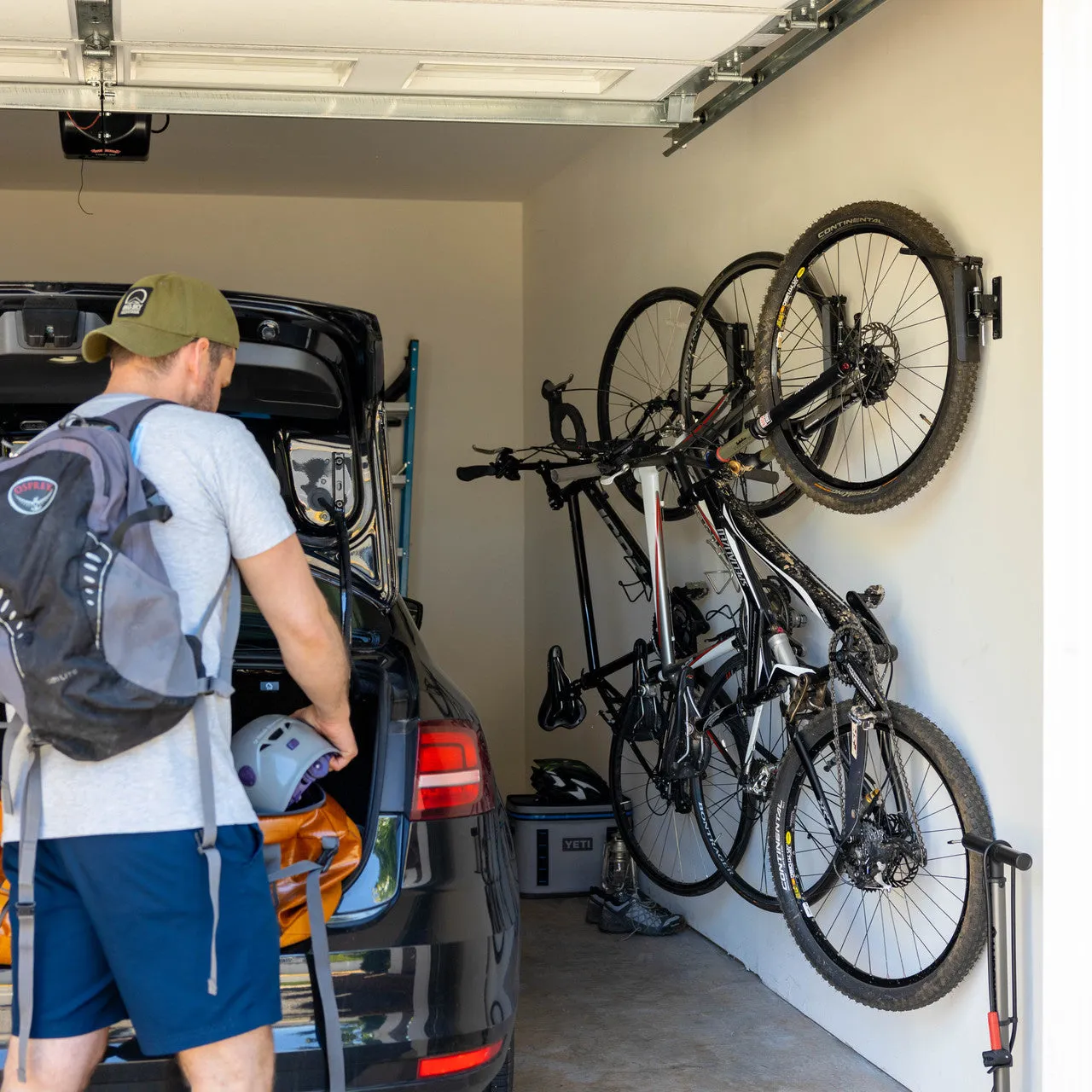 OUTLET | Swivel Mount Bike Storage Rack | 4 Bicycle | Garage Wall Hook | Mud