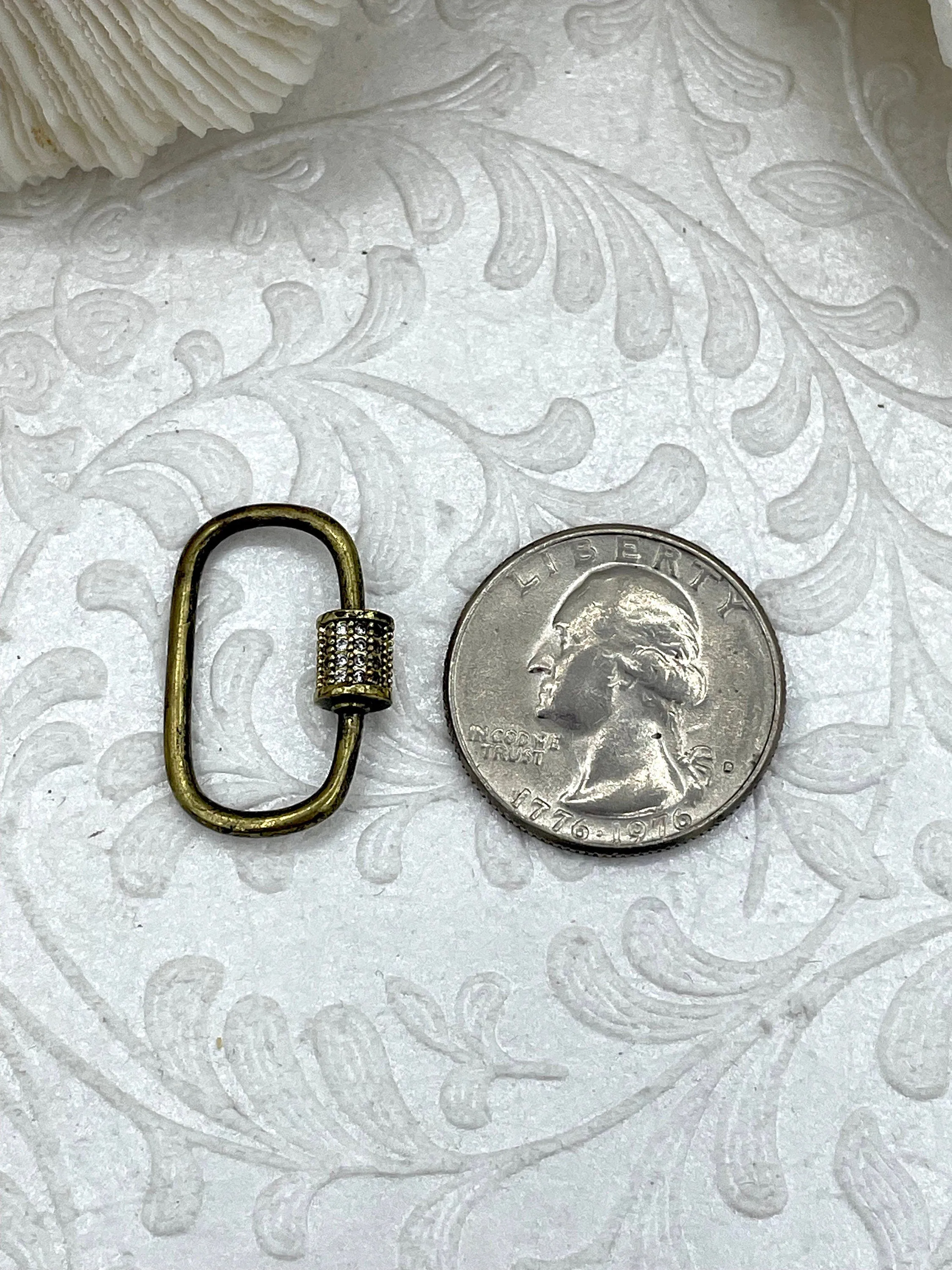 Oval Carabiner lock clasp. Mixed Metals, Brass Carabiner Screw Clasp, Carabiner Screw Pendant, Screw Connector Lock. Matte Gun, Matte Gold